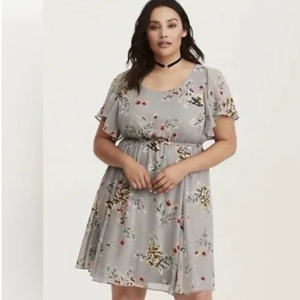 Torrid Gray Floral Ruffle‎ Sleeve Chiffon Skater Flare Dress Size 2X